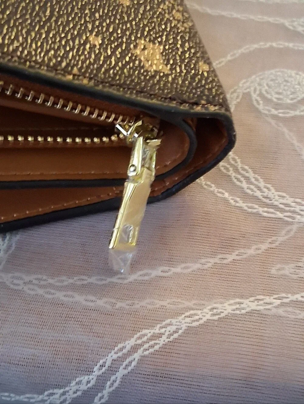 Foxer nwot approximately